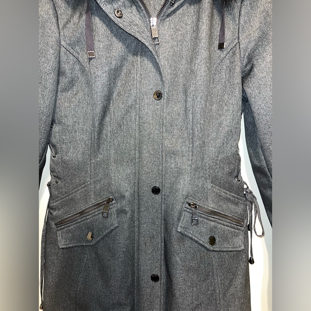 Guess Anorak Corset Waist Fur Trim Removable Hood Jacket Gray Size Small NWOT - Picture 7 of 9